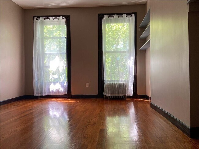 Building Photo - 840A Lafayette Ave