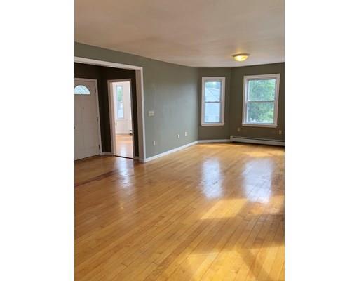 Building Photo - 118 Sagamore St