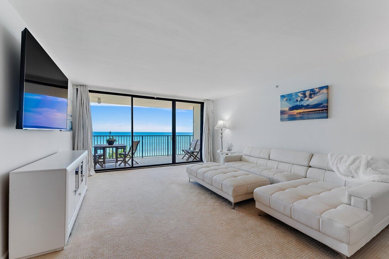 Primary Photo - 200 S Beach Rd
