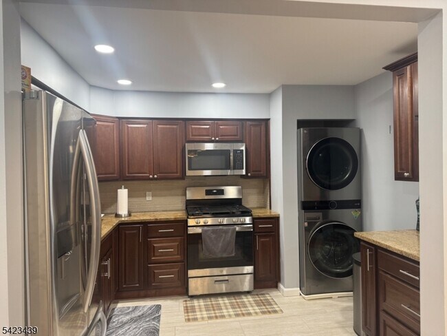 Foto del edificio - 50 Falls Bridge Dr