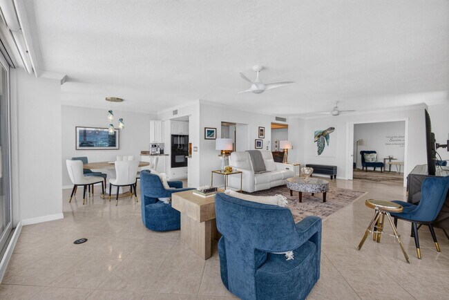 Building Photo - 5540 N Ocean Dr