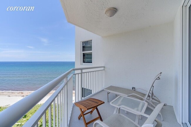 Building Photo - 3015 S Ocean Blvd