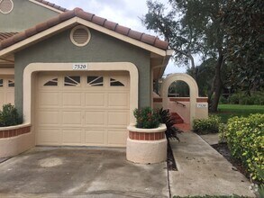 Building Photo - 7520 Sugar Bend Dr