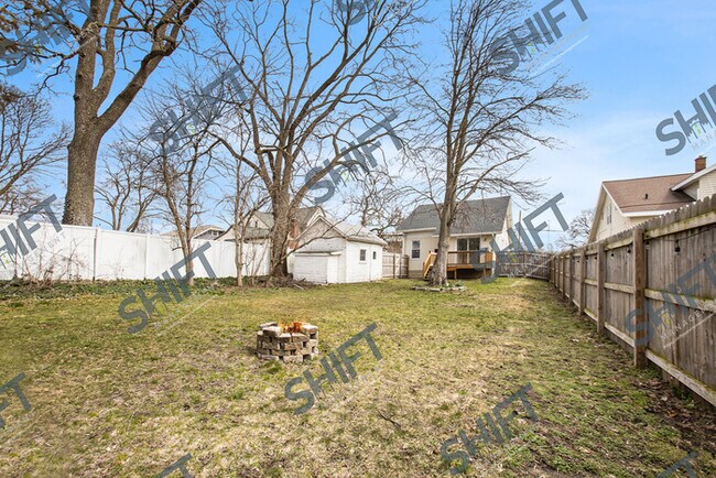 Foto del edificio - 727 Fuller - Cozy Single Family Home