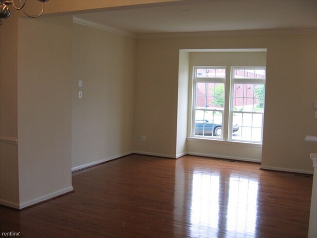 Foto del edificio - 4 br, 3.5 bath House - 347 Rolkin Road