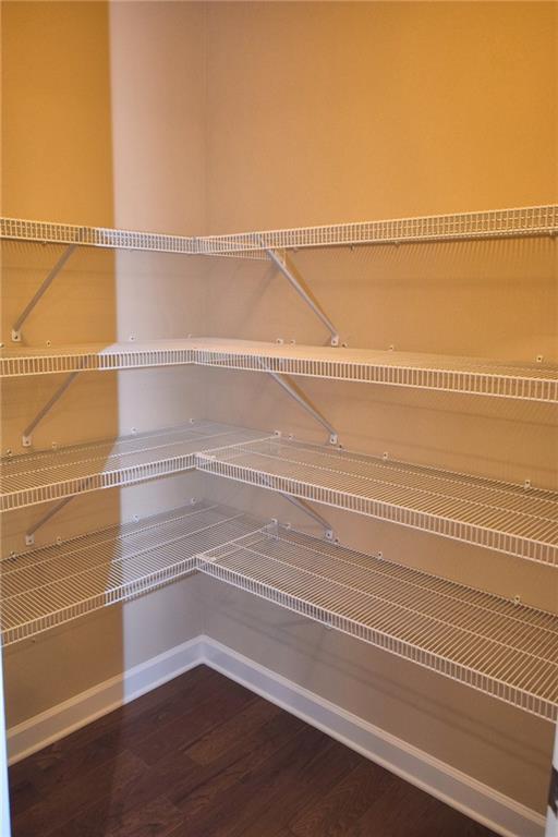 Foto del edificio - 930 Reserve Point Pl