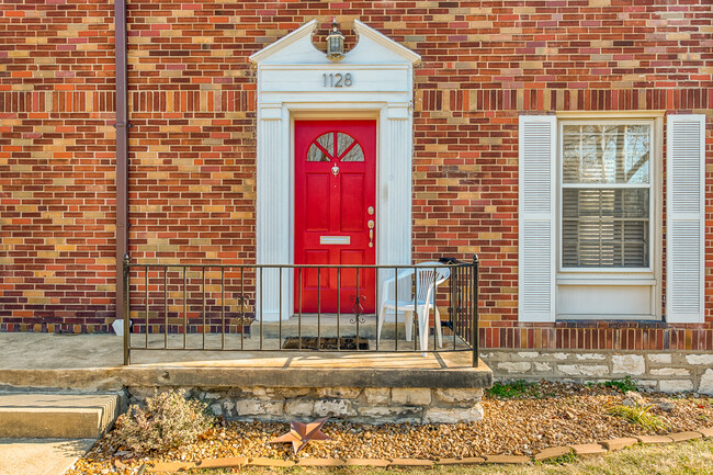 Foto del edificio - 1128 Sanford Ave