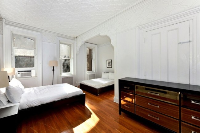 Foto del edificio - 251 E 49th St