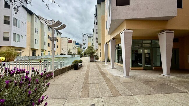 Foto del edificio - Urban Oasis on Valencia St – 2BR/1BA with ...