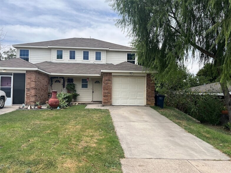 Foto principal - 8008 Arbor Ave