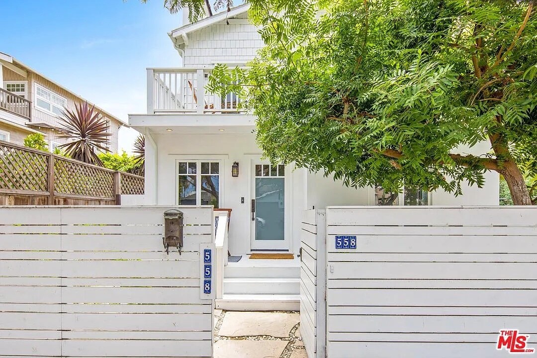 Front of Home - 558 Rialto Ave
