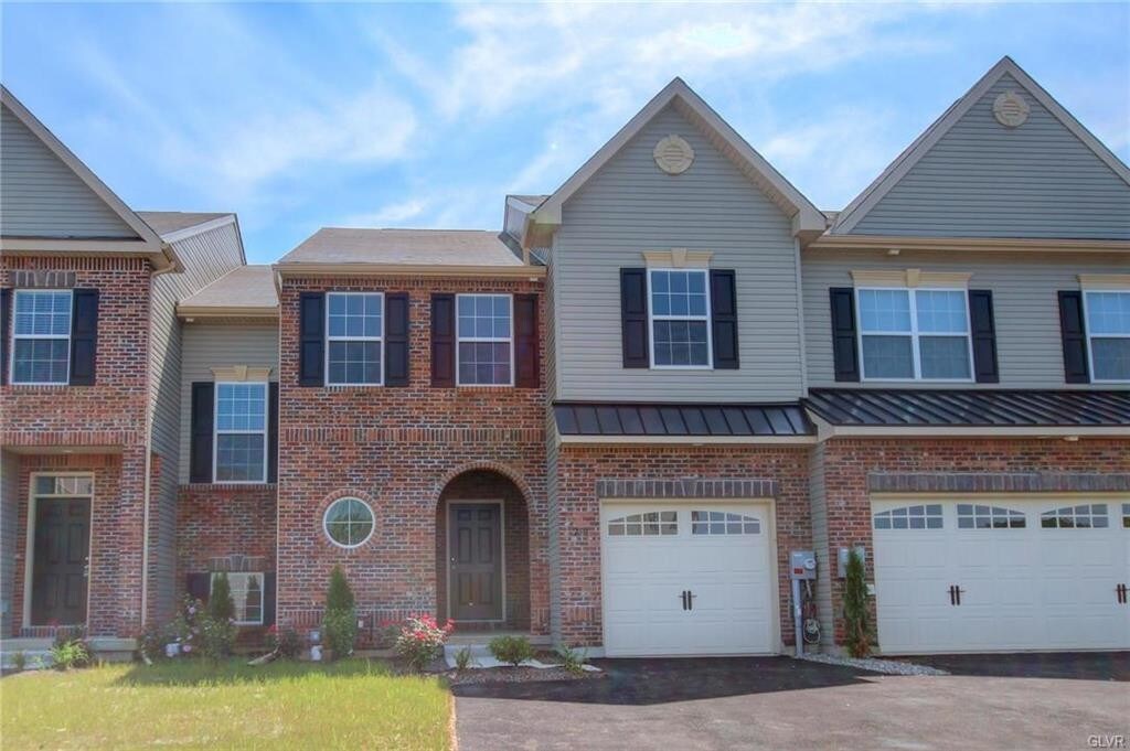 250 Snapdragon Way, Allentown, PA 18104 Townhome Rentals in Allentown