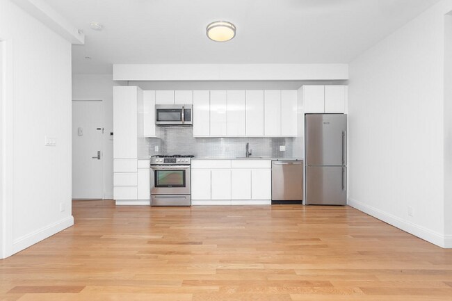 Building Photo - 1127 Flatbush Ave