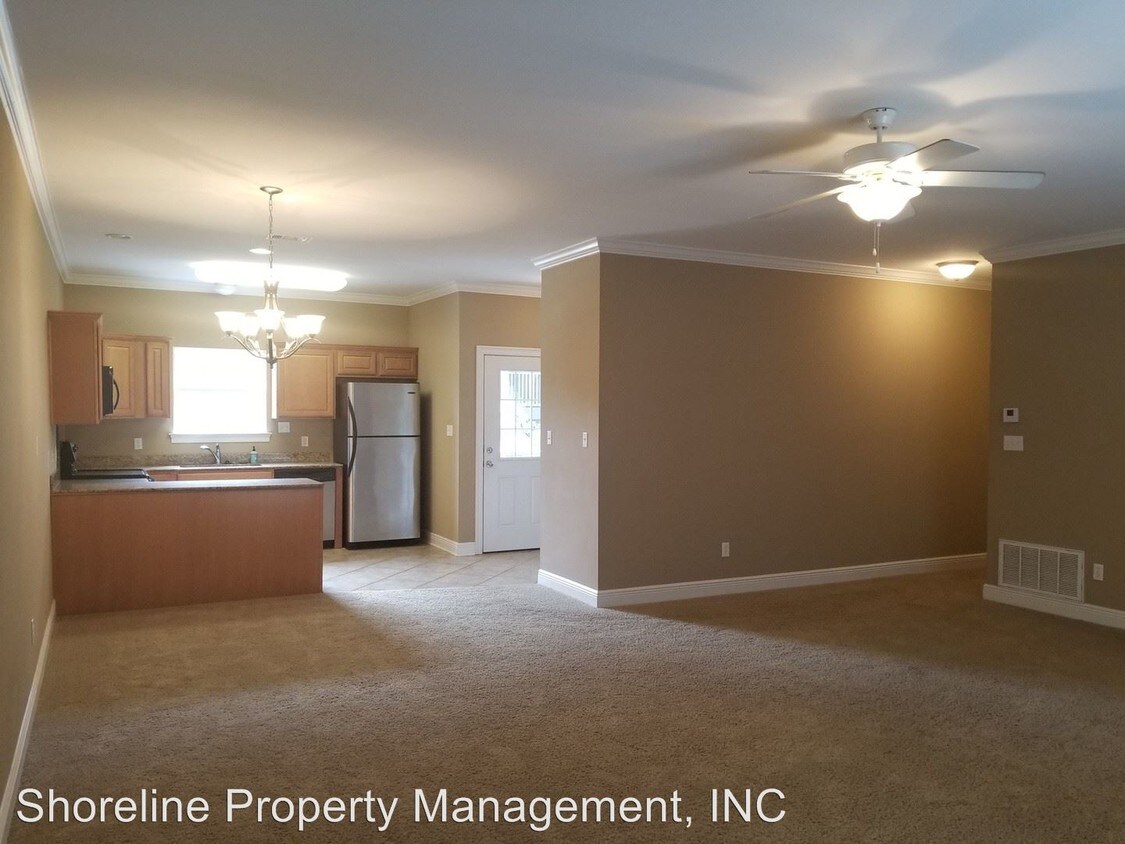 Foto principal - 316 Holcomb Blvd