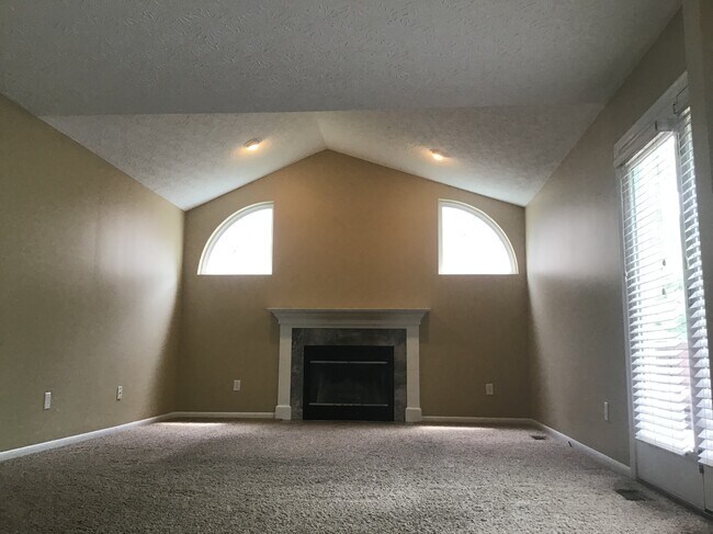 Building Photo - 6560 Copperleaf Lane
