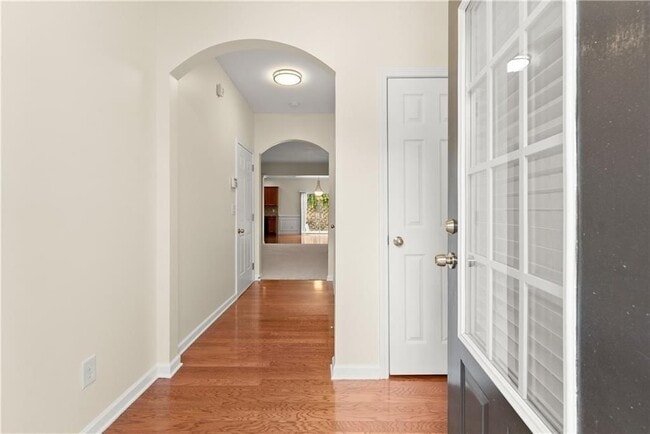 Foto del edificio - 5165 Sherwood Way