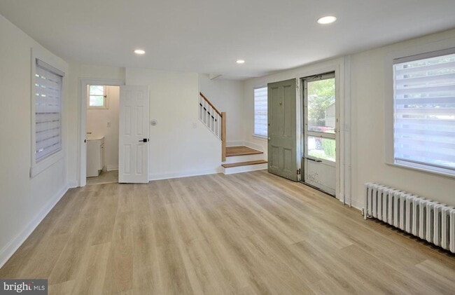 Building Photo - 14 W Bridge St