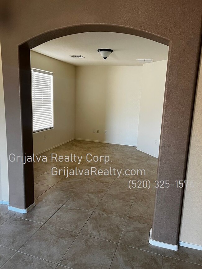 Building Photo - 3 Bedroom, 2 Bath New House with Den for R...