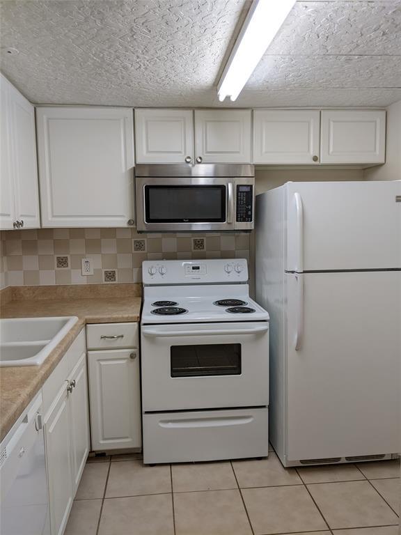 Foto del edificio - 14719 Barryknoll Ln