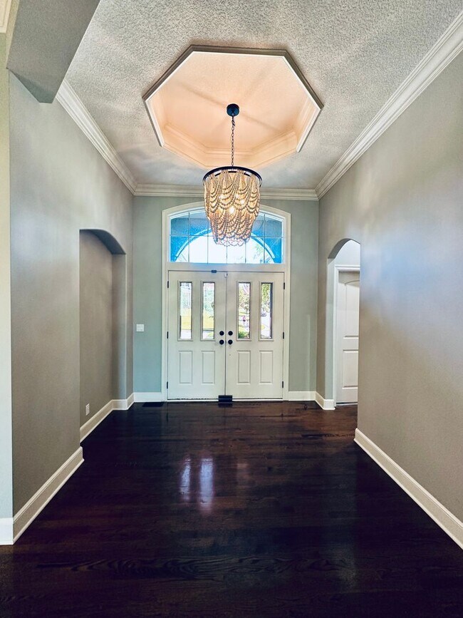 Foto del edificio - Leabrooke Maintenance Provided Home + Main...