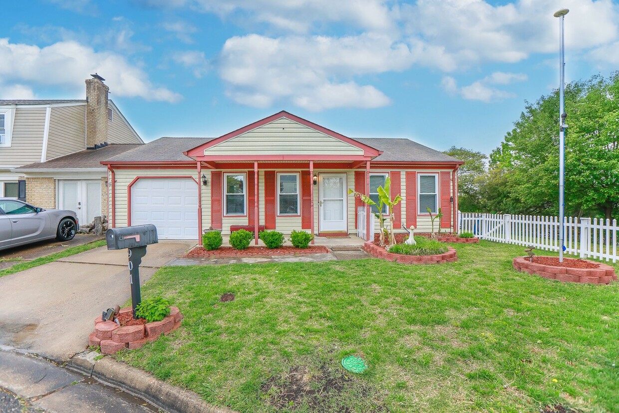 Primary Photo - Single Family Ranch available NOW in Virgi...