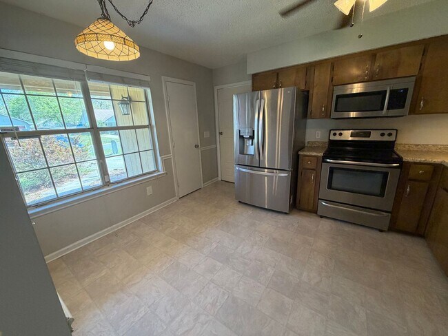 Foto del edificio - FOR RENT