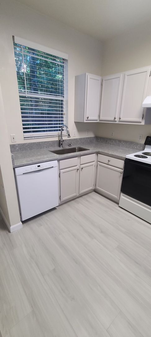 Foto del edificio - Newly Renovated 2 bedroom 2.5 bath condo