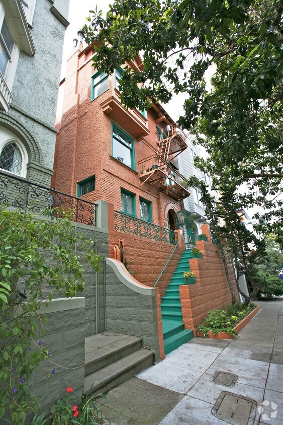 Building Photo - 42 Castro St