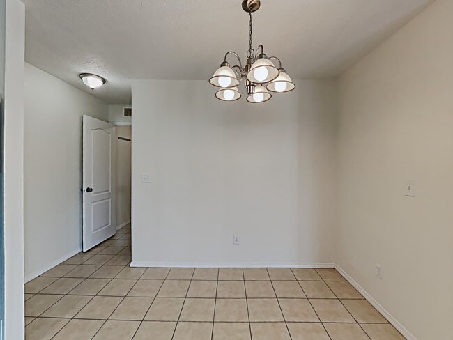 Building Photo - 9551 W Portola Dr