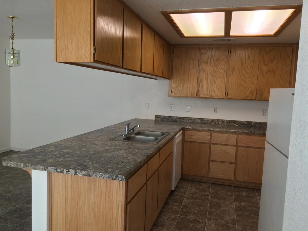 Building Photo - 135 Derek Dr