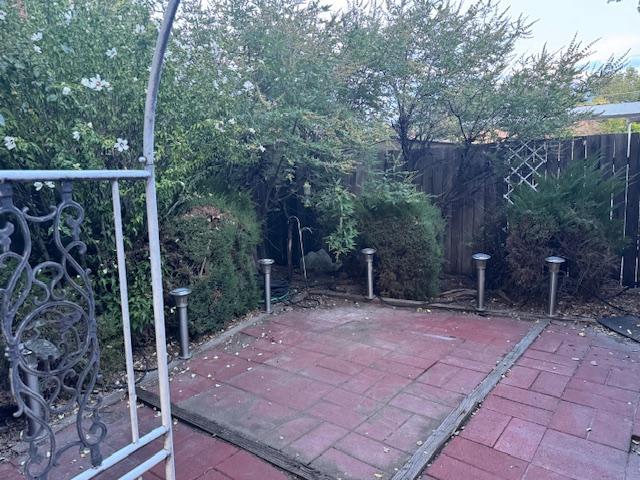 Foto del edificio - 7545 Southcrest Cir