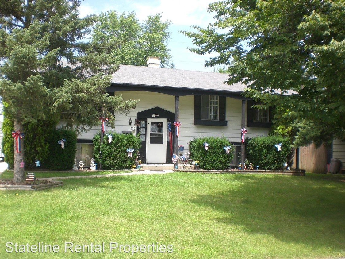 1523 Vassar Rd, Rockford, IL 61103 House for Rent in Rockford, IL