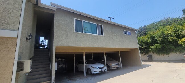 Foto del edificio - 13521 High St