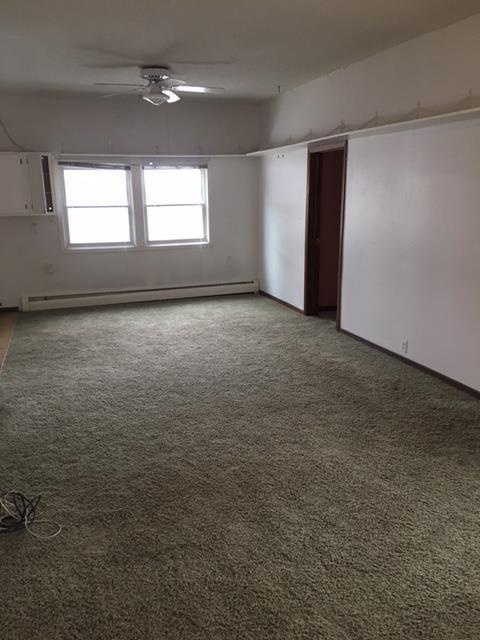Foto del edificio - 3 Bedrooms, 1 Bathroom Single Family Home in Staples, MN w/1 car detached garage & two sheds
