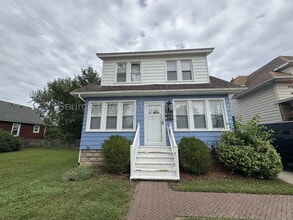 Building Photo - 2451 10th St