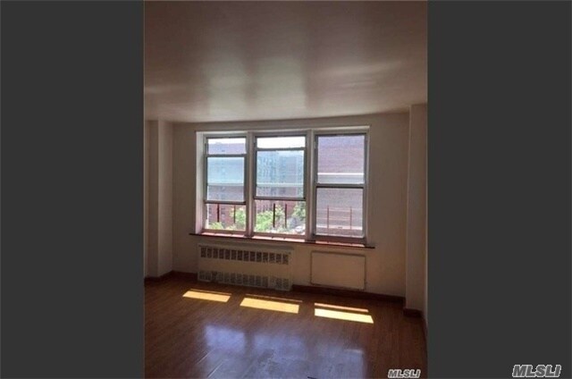 Building Photo - 134-54 Maple Ave