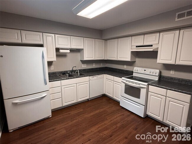 Foto del edificio - 11037 Hunter Trail Ln