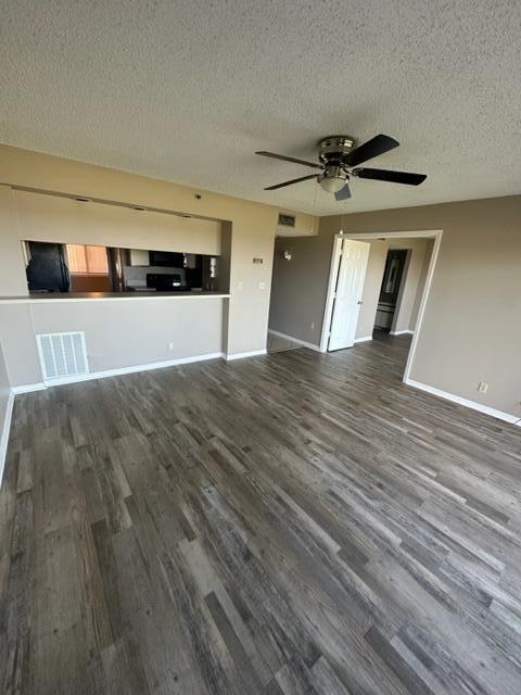 Building Photo - 1540 Riverside Dr