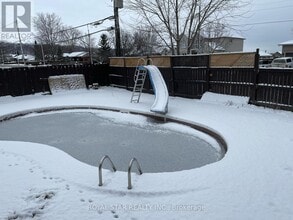 Building Photo - 1024 Barton St