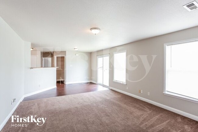 Foto del edificio - 10171 Cumberland Pointe Boulevard