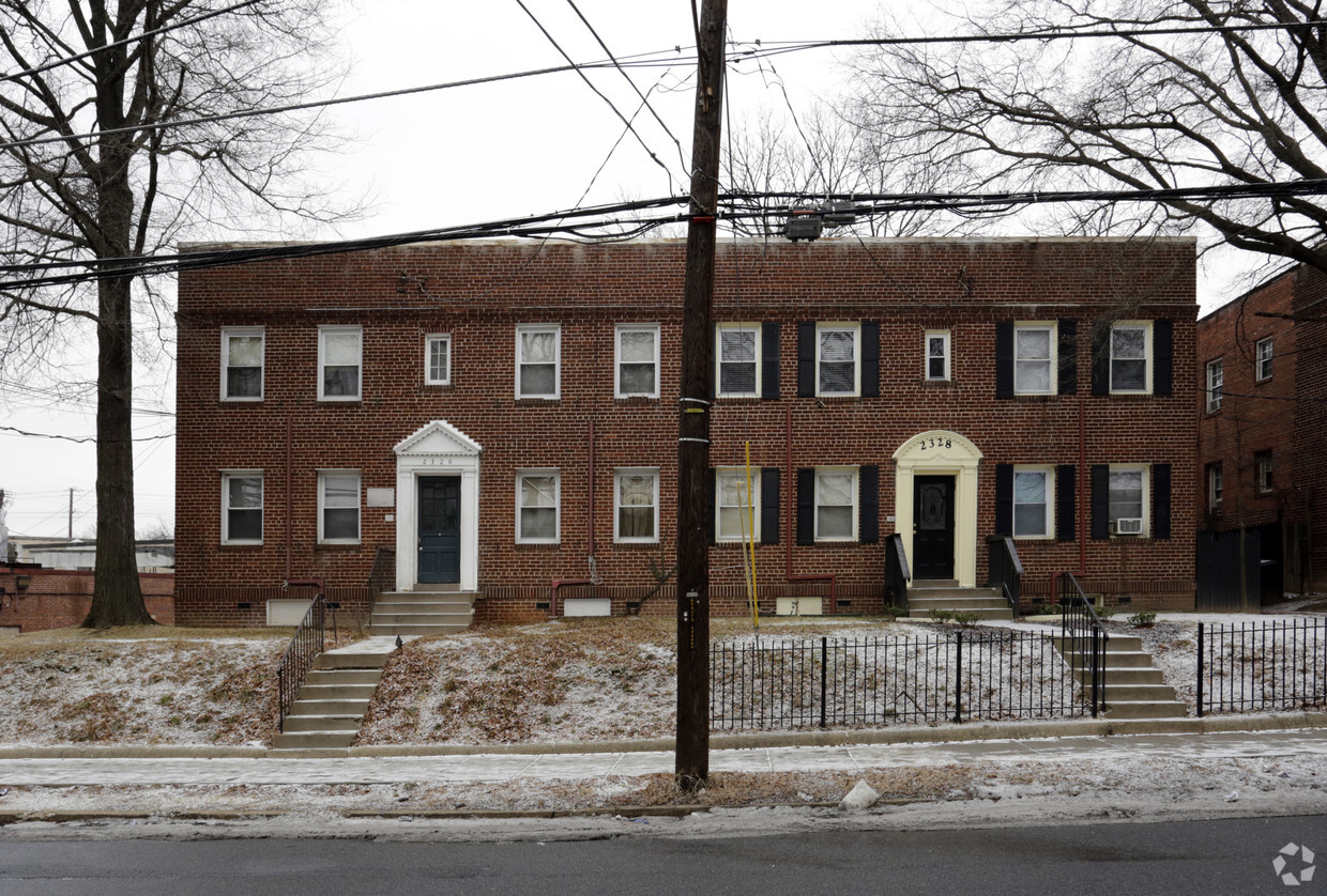 Building Photo - 2328-2330 25th St SE