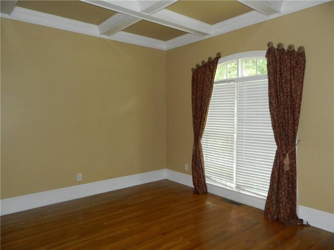 Building Photo - 5930 Abbotts Run Tr