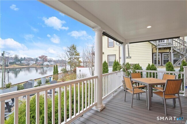 Foto del edificio - 69 Weed Ave