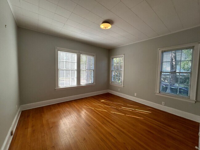 Foto del edificio - Precious 2 Bed House in South Highland