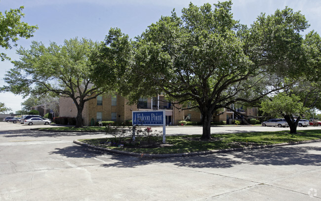 Building Photo - Falcon Point