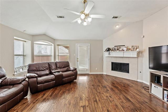 Foto del edificio - 5600 Buckskin Dr