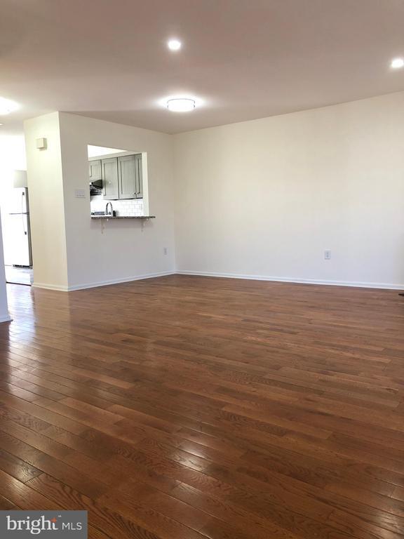 Foto del edificio - 4202 Quaker Ct