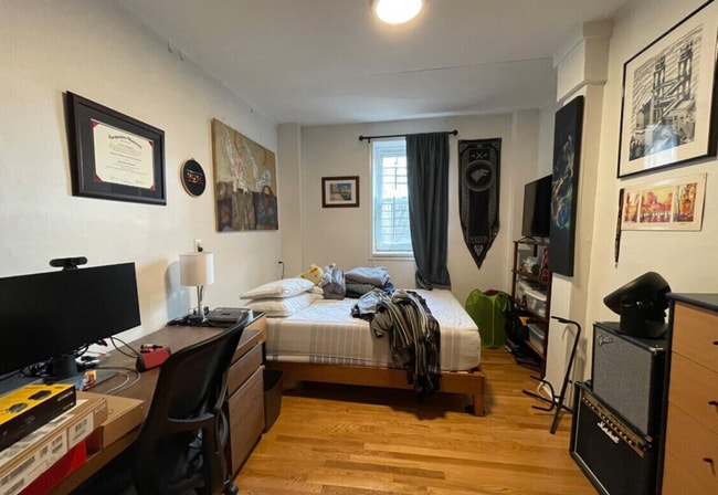Foto del edificio - 682 Parker St