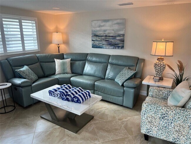 Building Photo - 6154 Midnight Pass Rd