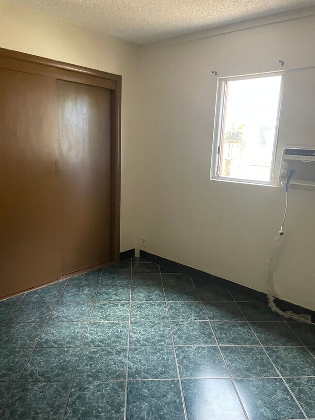 66942942 Kamakahala St Unit 1 bedroom, Waialua, HI 96791 Room for